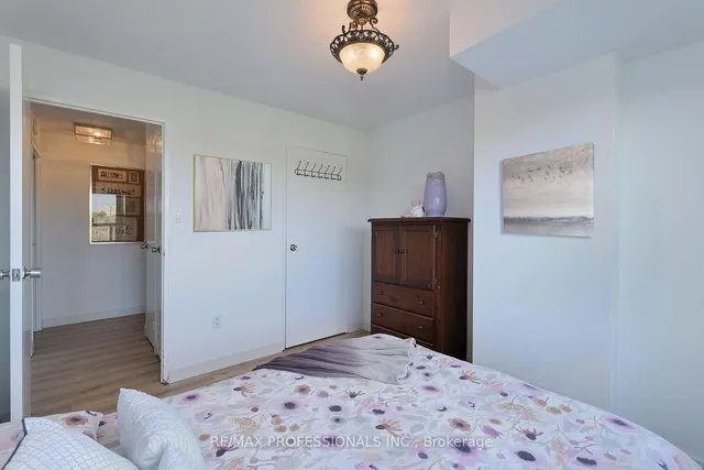 Additional image 22 of 475 The West Mall Unit 310