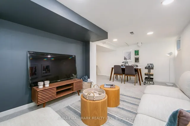 Additional image 38 of 120 Warden Ave