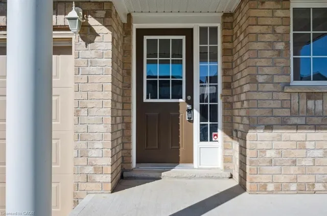 Additional image 4 of 416 Beaumont Cres