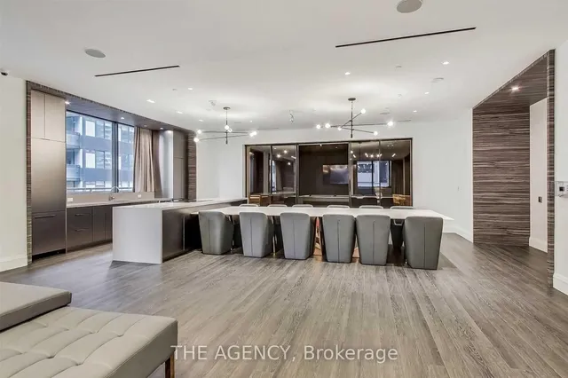 Additional image 26 of 39 Roehampton Ave Unit 4506