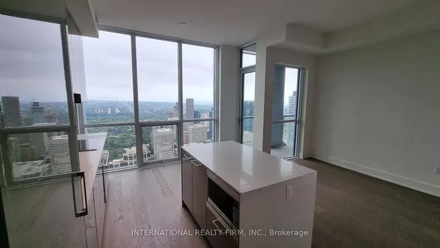 Additional image 4 of 1 Yorkville Ave Unit 5409