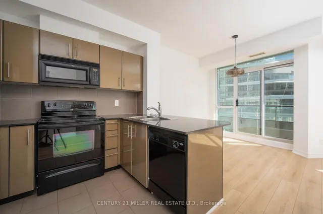 Additional image 5 of 16 Yonge St Unit 310