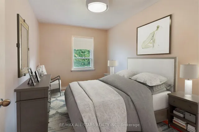 Additional image 11 of 27 Martindale Rd