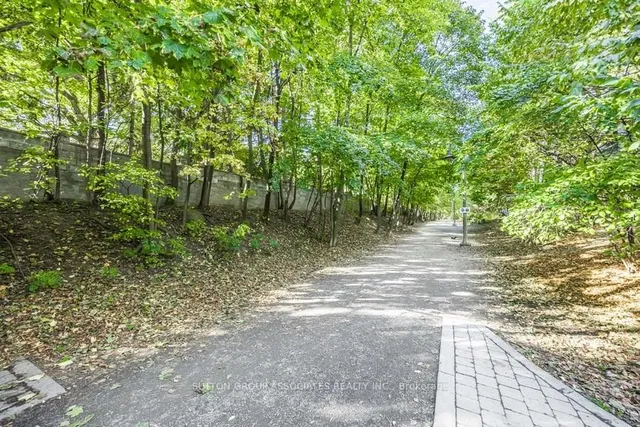 Additional image 25 of 253 Merton St Unit 303