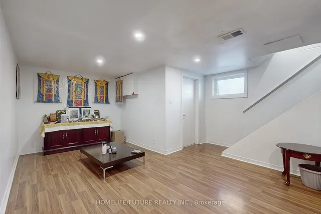 Additional image 26 of 1013 Islington Ave