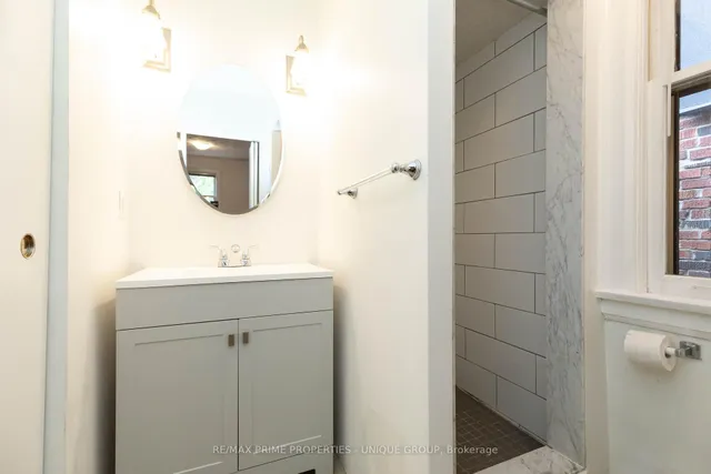 Additional image 32 of 66 Burnaby Blvd