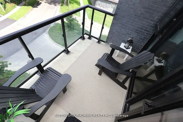 Additional image 10 of 7 Smith Cres Unit 323