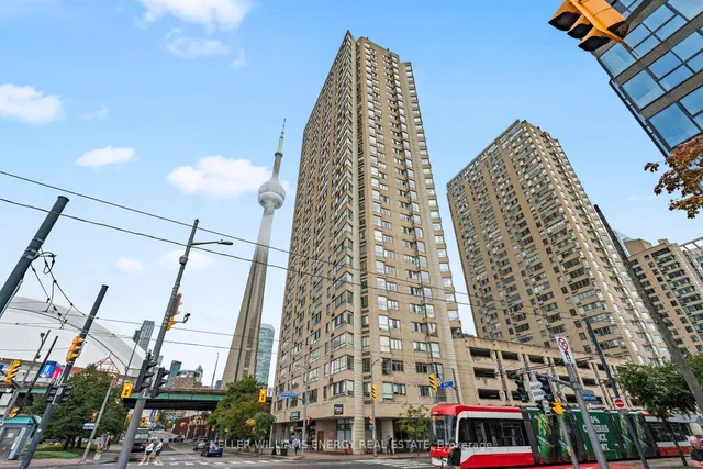 270 Queens Quay Unit 704