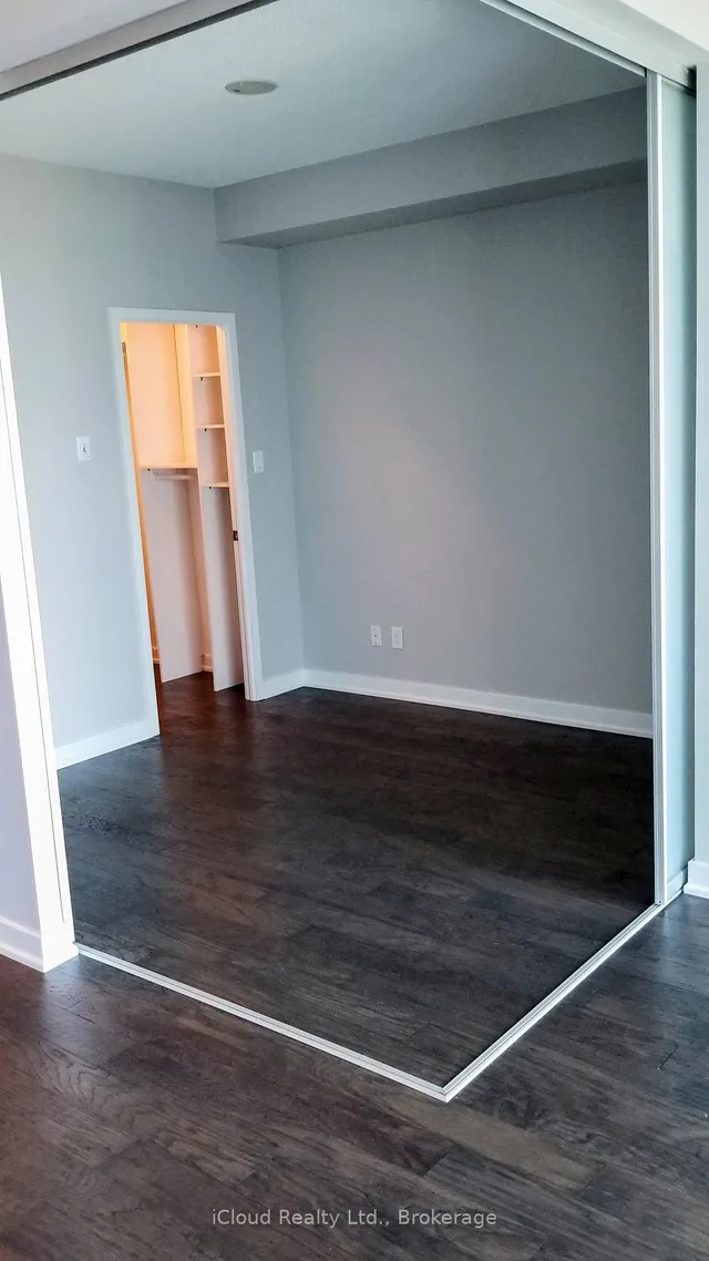 Additional image 9 of 1171 Queen St Unit 1212