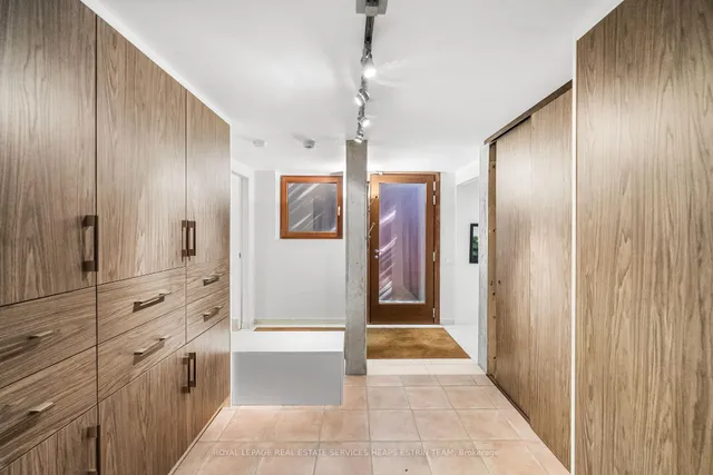 Additional image 34 of 31 Governors Rd