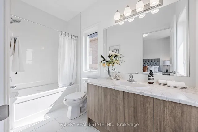 Additional image 21 of 105 Pidgeon St