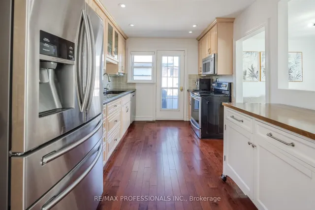 Additional image 9 of 16 Monet Ave