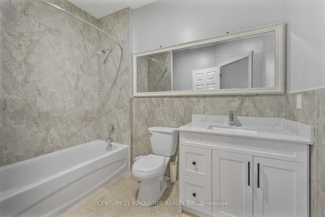 Additional image 14 of 393 King St Unit 302