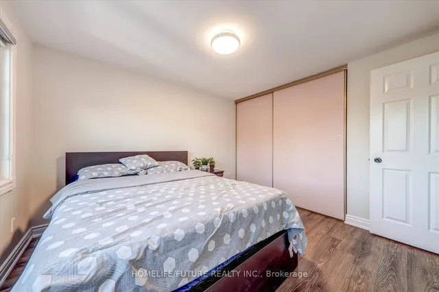 Additional image 33 of 83 Old Finch Ave