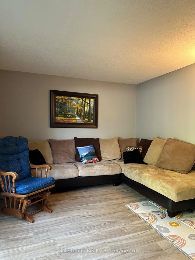 Additional image 6 of 19 Greendale Cres