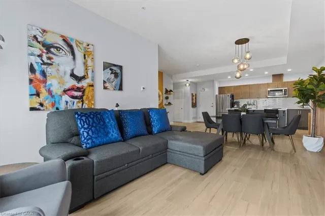 Additional image 10 of 5 Wake Robin Dr Unit 304