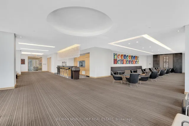 Additional image 39 of 55 Bremner Blvd Unit 4407