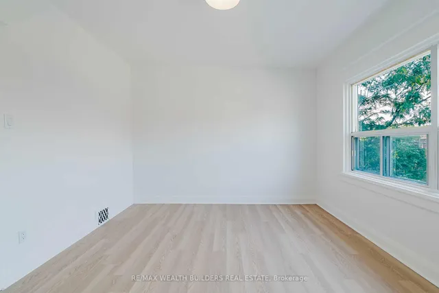 Additional image 24 of 4 GREENLAW Ave