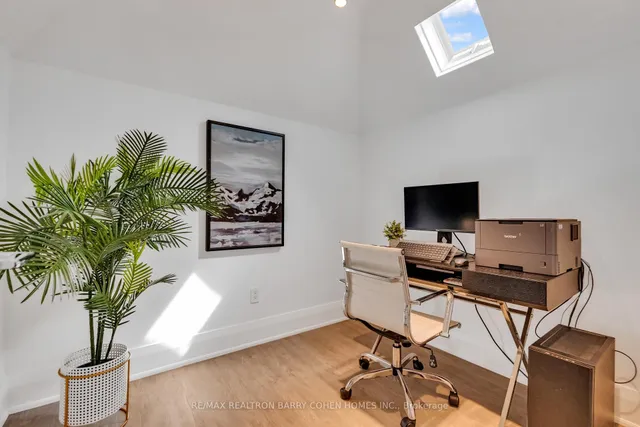 Additional image 35 of 18 Astley Ave