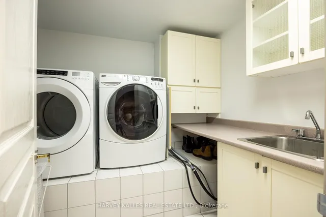 Additional image 37 of 94 Melrose Ave