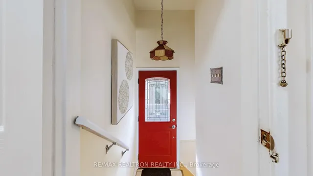 Additional image 19 of 33 Savarin St