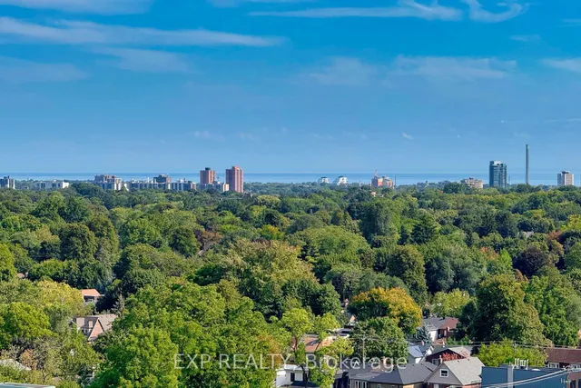 Additional image 23 of 212 Eglinton Ave Unit 1510