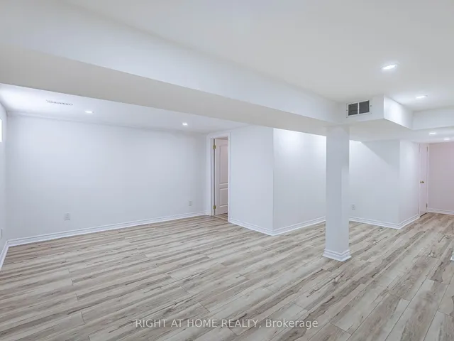 Additional image 29 of 2 Giles Crt