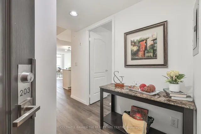 Additional image 15 of 18 Stafford St Unit 203