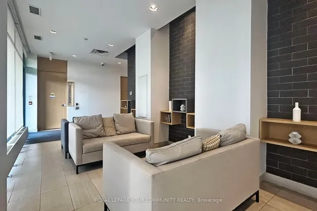 Additional image 38 of 150 Fairview Mall Dr Unit 416