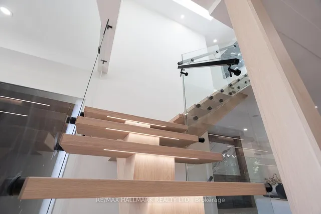 Additional image 25 of 116 Kennard Ave