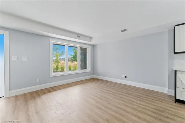 Additional image 6 of 160 Rochefort Street St Unit A17