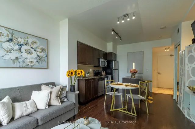 Additional image 9 of 215 Fort York Blvd Unit 712