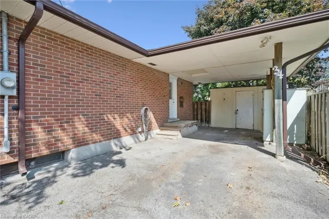 Additional image 27 of 34 Graystone Ave