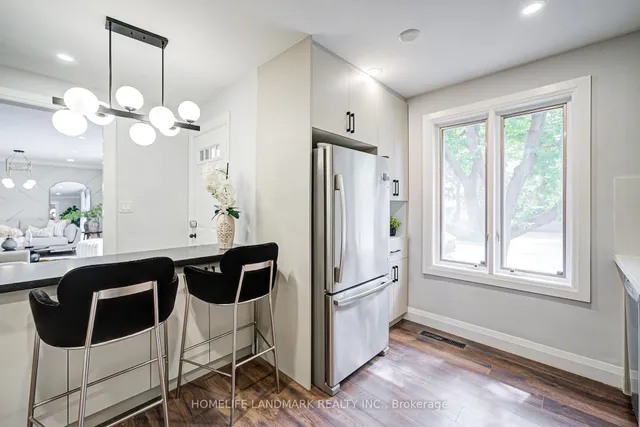 Additional image 23 of 176 Mckee Ave