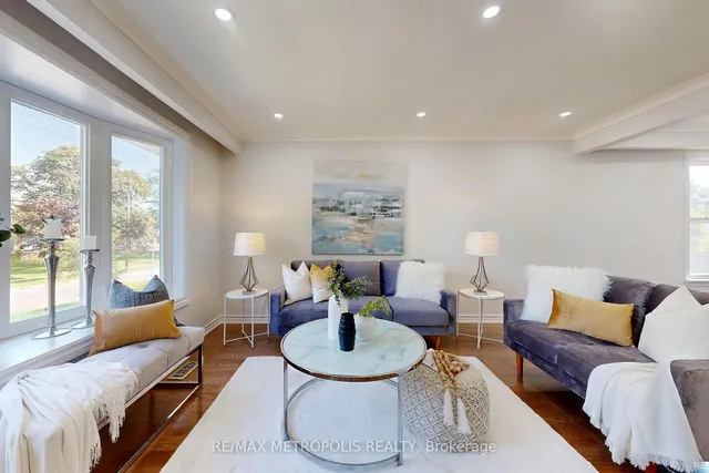 Additional image 5 of 162 Lord Roberts Dr