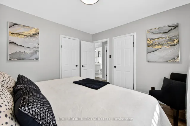 Additional image 19 of 30 Presley Ave