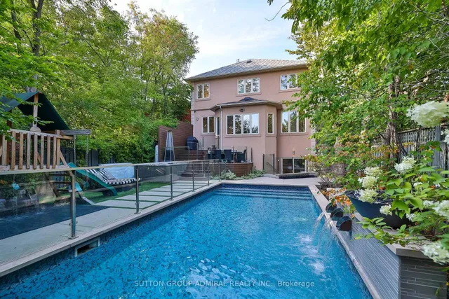 Additional image 42 of 453 Glengrove Ave