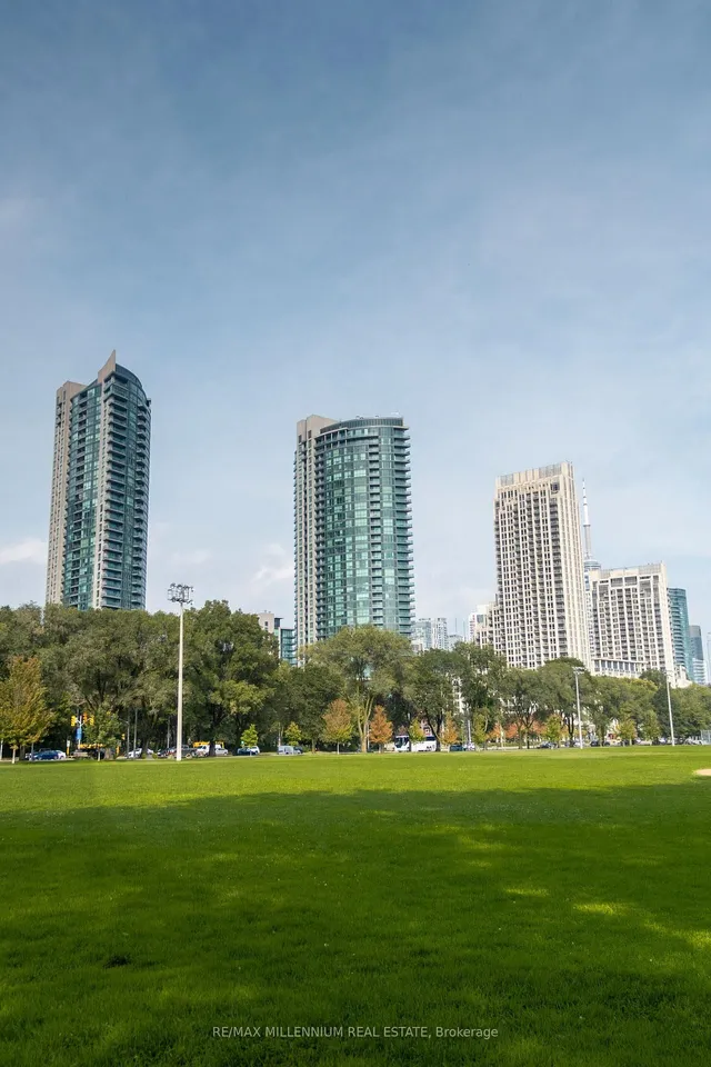 Additional image 20 of 215 Fort York Blvd Unit 712