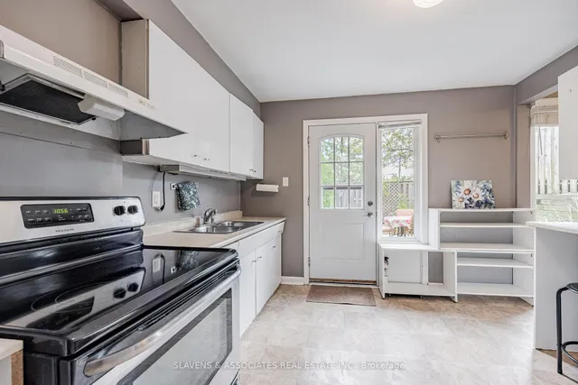 Additional image 13 of 4 Burdock Lane