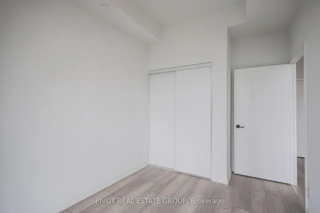 Additional image 8 of 285 Dufferin St Unit 1406