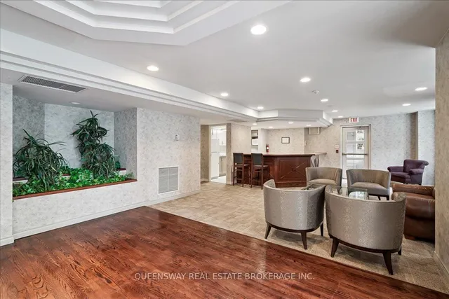 Additional image 21 of 28 Pemberton Ave Unit 200