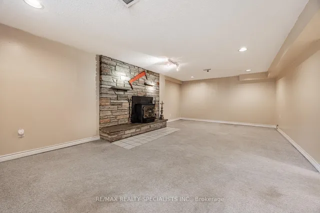 Additional image 24 of 8 Charnwood Rd