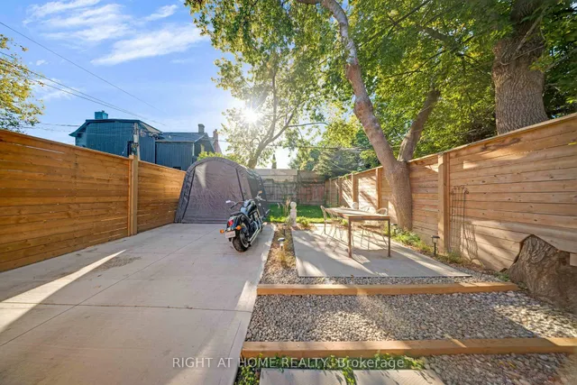 Additional image 25 of 1642 Dufferin St