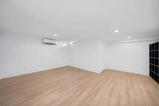 Additional image 24 of 15 Coach Liteway