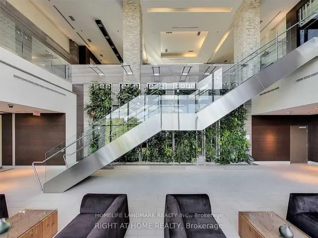 Additional image 4 of 35 Brian Peck Cres Unit 901