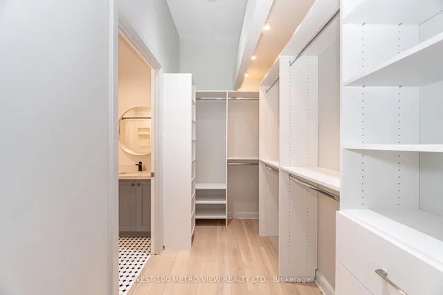 Additional image 20 of 700 King St Unit 710