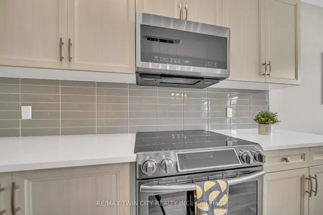 Additional image 10 of 536 Landgren Crt