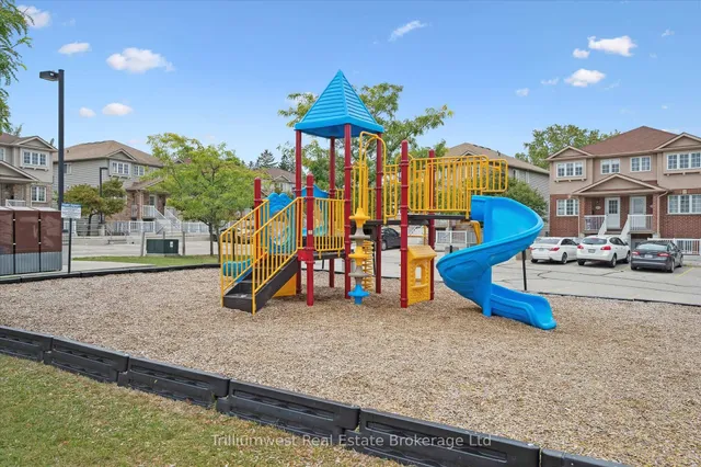 Additional image 20 of 50 Howe Dr Unit 19C