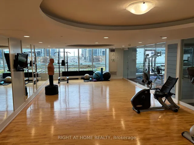 Additional image 14 of 18 Yonge St Unit 2404