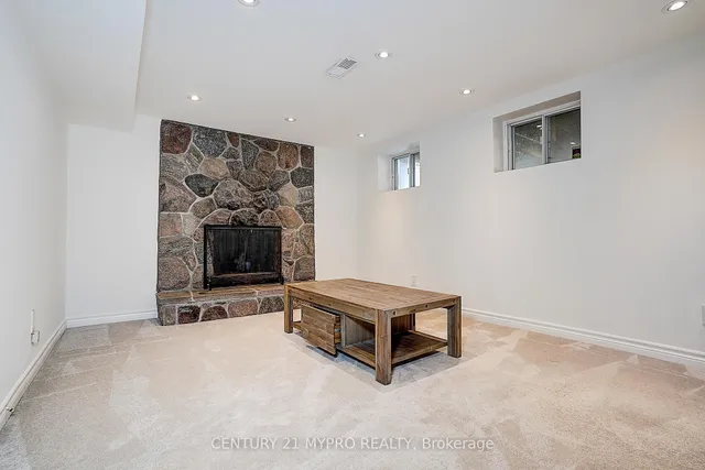 Additional image 30 of 24 Gair Dr